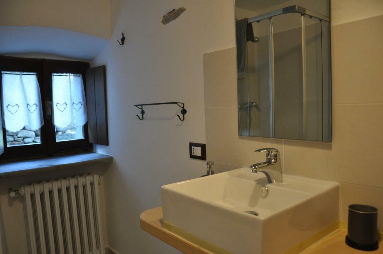 Il Borgo Di Monica Villa Domodossola Exterior photo